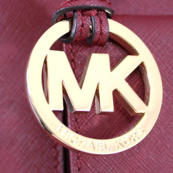 Michael Kors Jet Set Travel Tote & Wallet Set – Dark Red Saffiano Leather - Picture 10 of 17